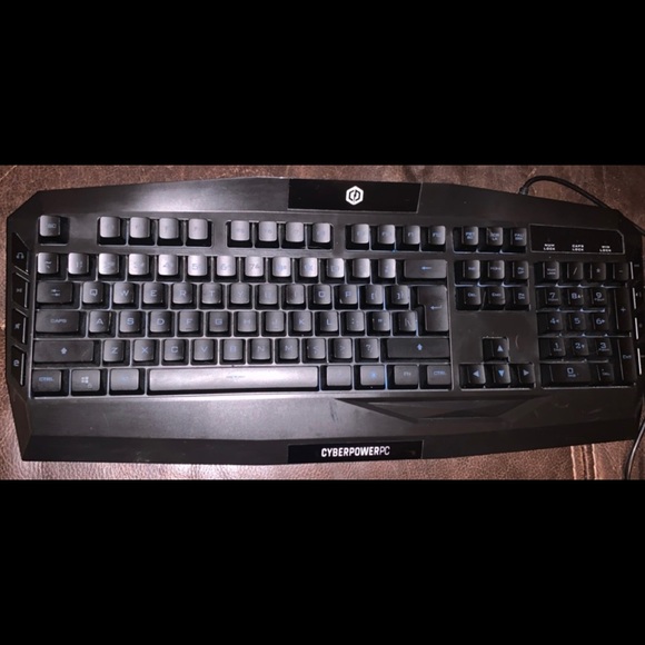 CyberPowerPC keyboard - Picture 2 of 6